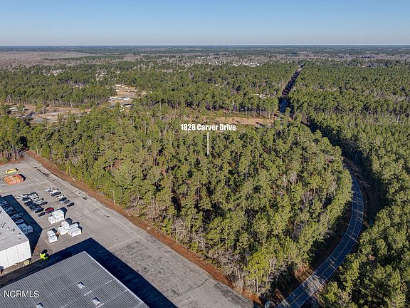 4th image of 1828 Carver Drive
