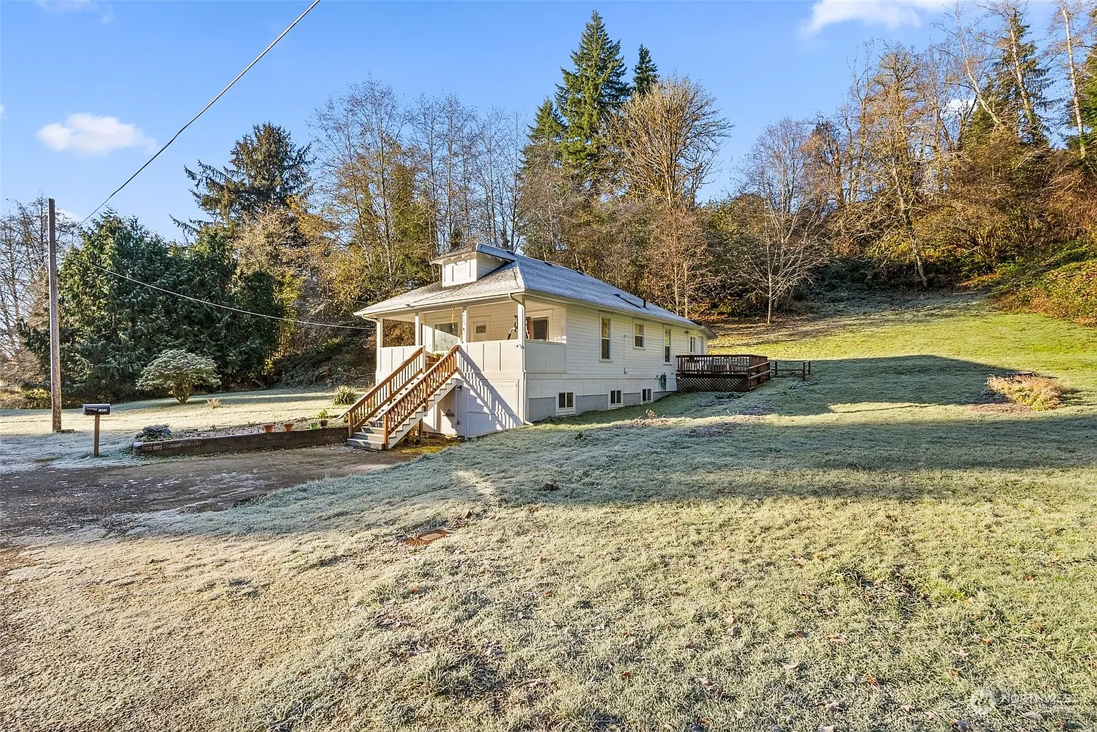 1450 Larch Street photo 1