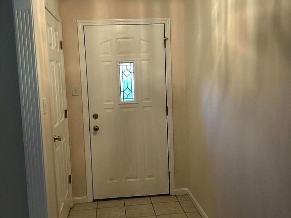 5th image of 8702 Windsor View Dr