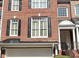14 Carrington Way, Sandy Springs, GA 30328