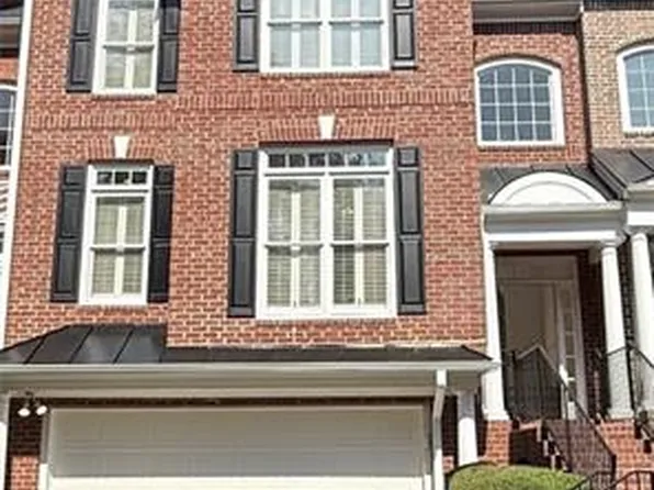 14 Carrington Way, Sandy Springs, GA 30328