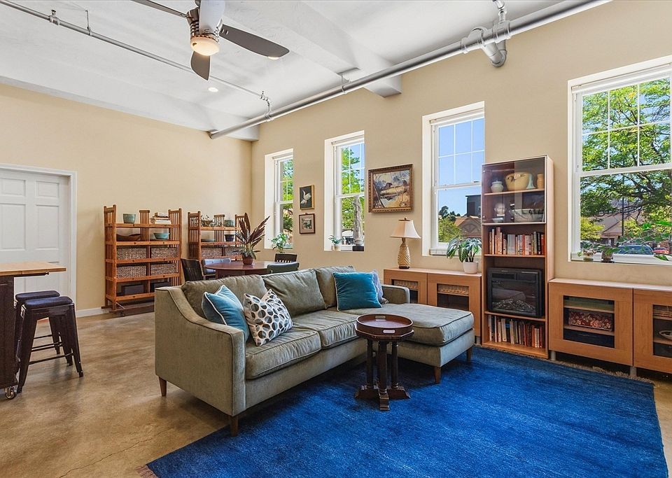 1st image of 960 Broadway APT 2