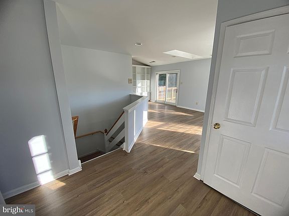 5th image of 4213 Somerset Ln