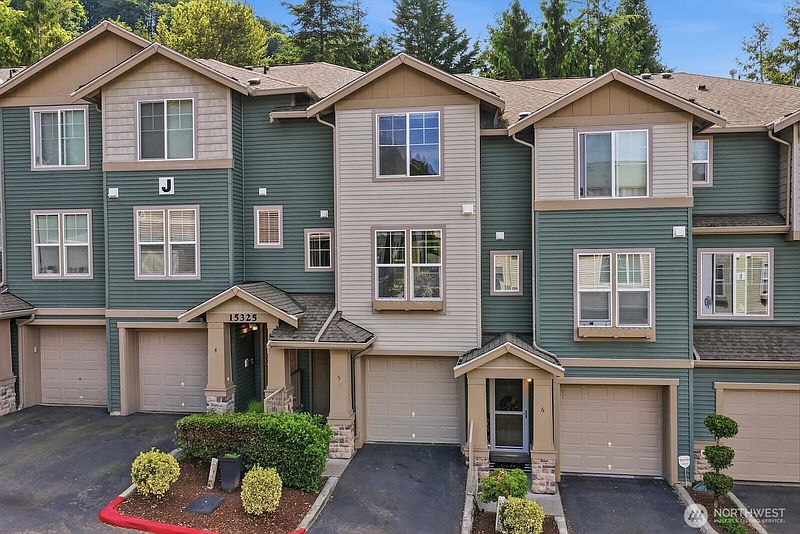 2nd image of 15325 SE 155th Place #J5