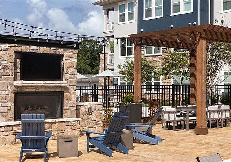 Promenade at Newnan Crossing — Photo 22