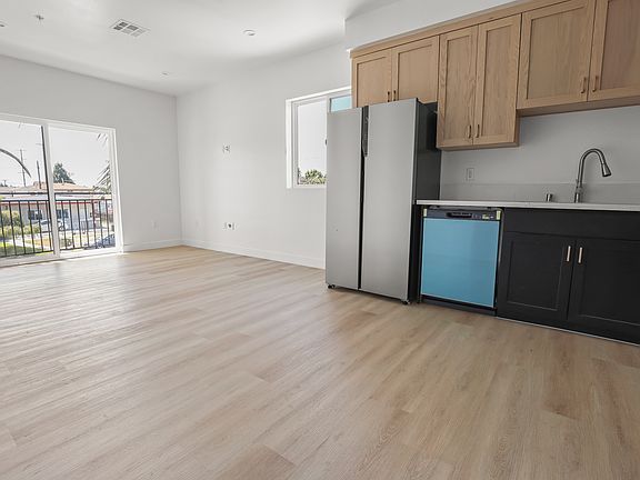 3rd image of 1265 Browning Blvd #1/2