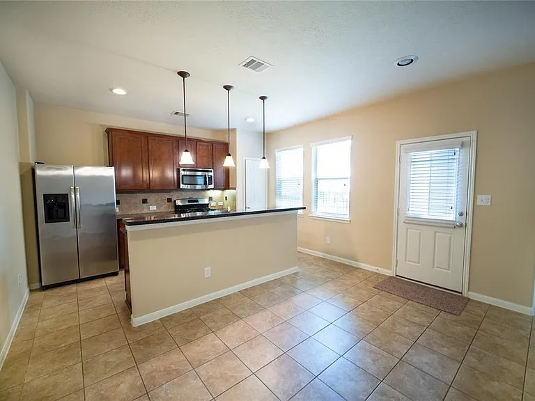 18725 Cypress Loch Dr — Photo 5