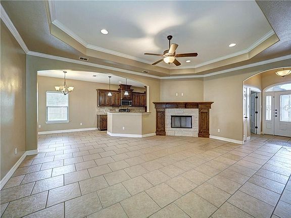 2nd image of 1125 Fallow Ln