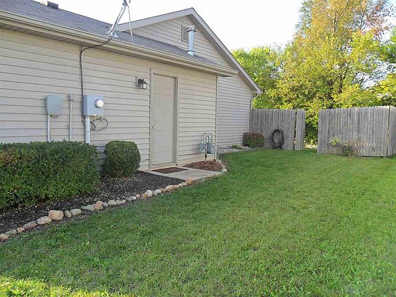 4th image of 706 El Dorado Dr