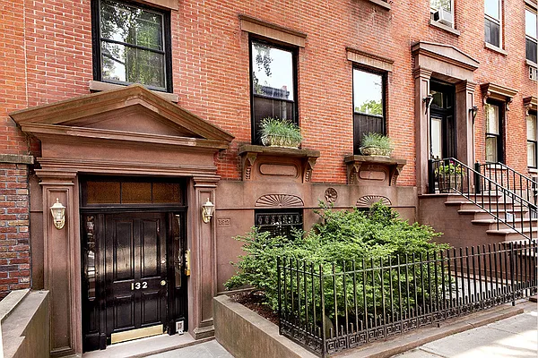Sold by Stribling | media 8