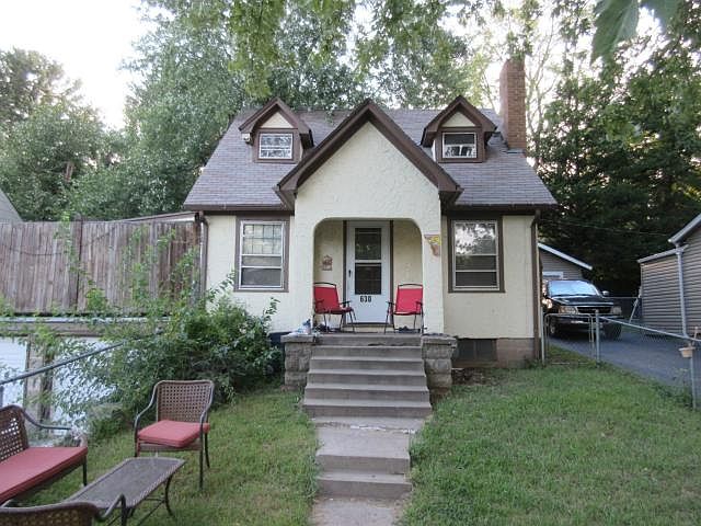 1st image of 630 Lake Dr
