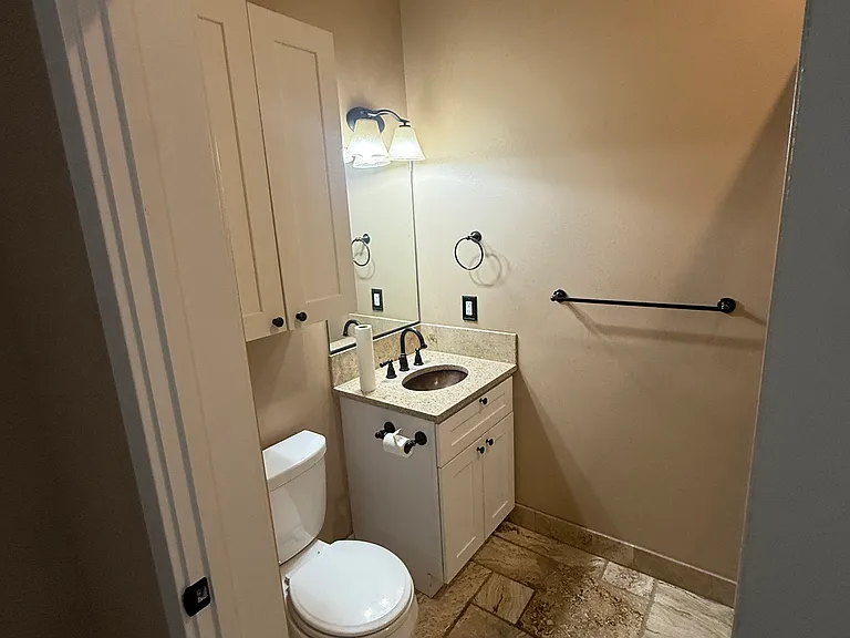 503 N Pearl St #201 — Photo 12