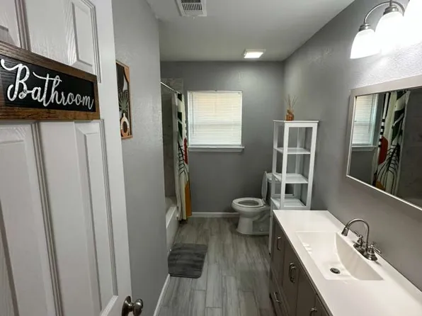 1516 Milmo Dr, Fort Worth, TX