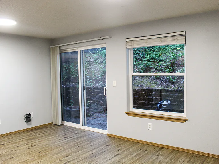 38368 Hood St — Photo 28