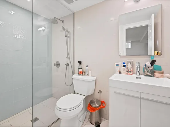 2154 60th Street image 25 of 29