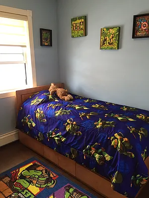 Rented by Metroline Realty | media 16