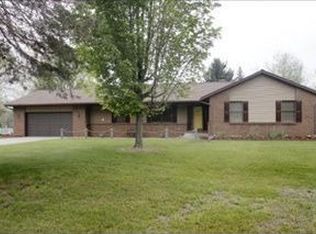 56191 Woodridge Rd, Three Rivers, MI 49093