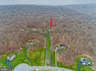 45 Hillview Rd, Morgantown, PA 19543