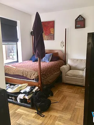 Rented by Bank Neary | media 73