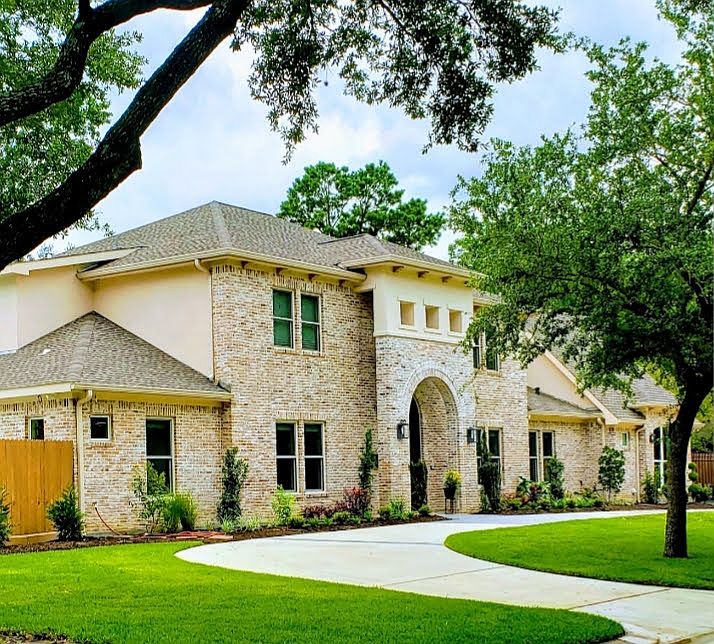 1st image of 943 Boros Dr