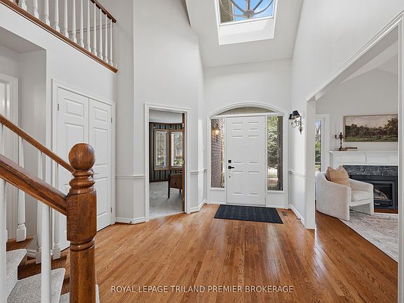 3rd image of 128 Hartson Rd