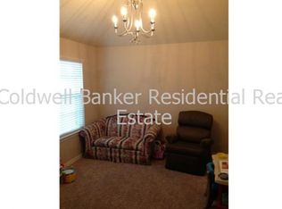640 Handle Dr, Crowley, TX 76036