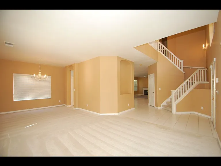 5524 W Bluff Ave — Photo 12