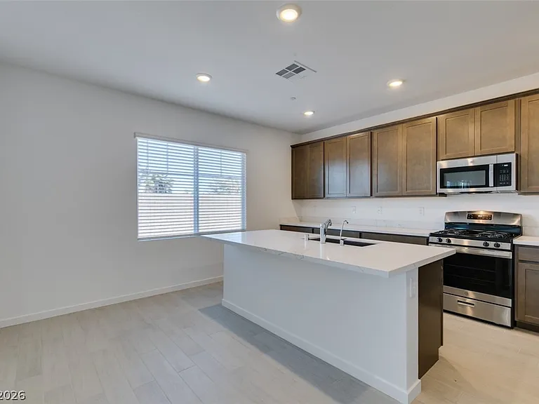405 Isla Enclave Way — Photo 18