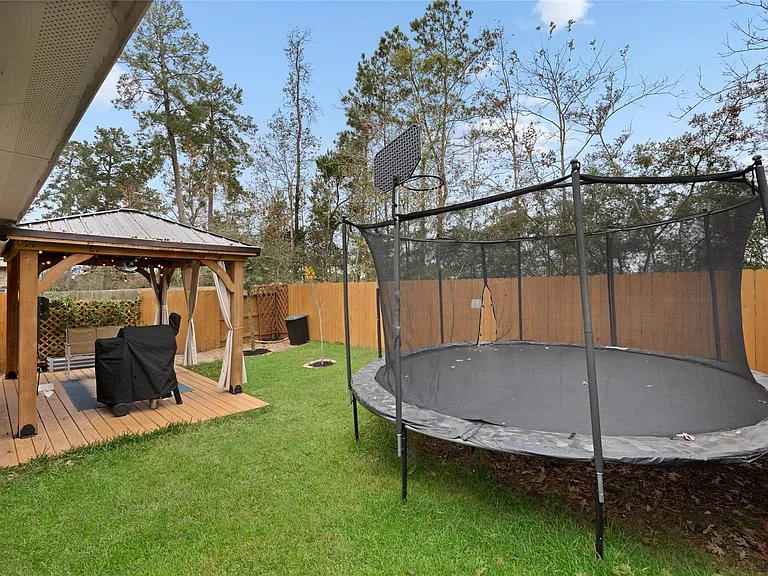 10417 Pineland Dr — Photo 25
