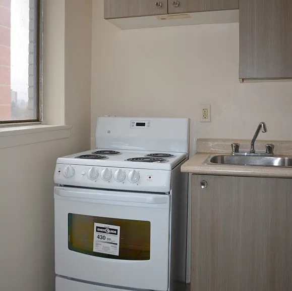 1111 Broadview Ave — Photo 6
