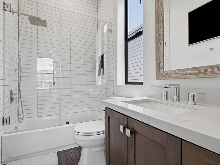 3112 Eunice St — Photo 16