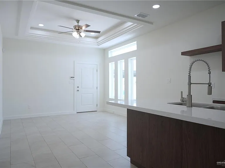 1217 S Woodland Dr #2 — Photo 3