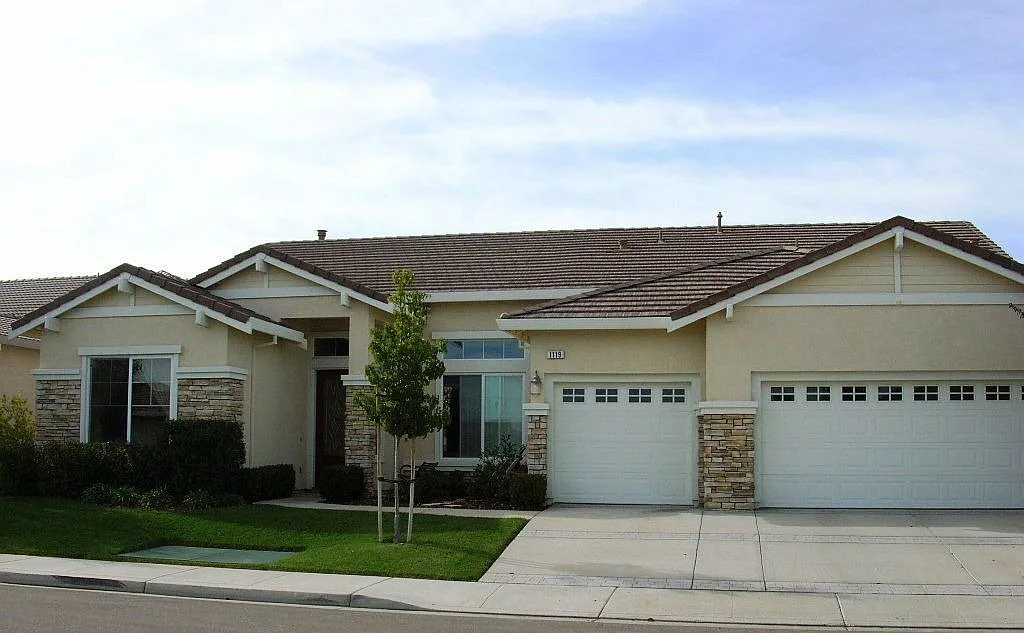 1119 Burghley Ln photo 1