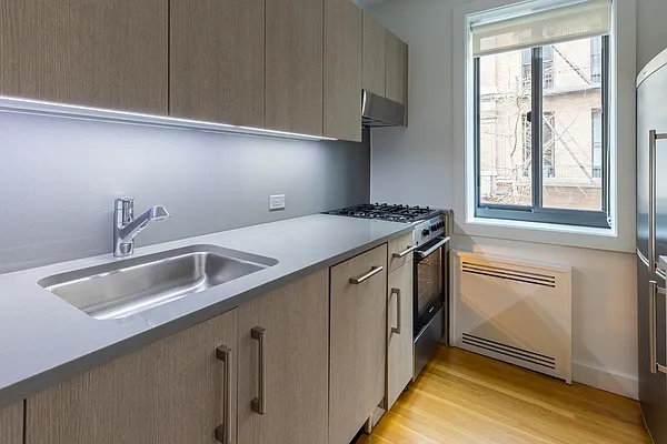 Rented by Stonehenge NYC LLC | media 6