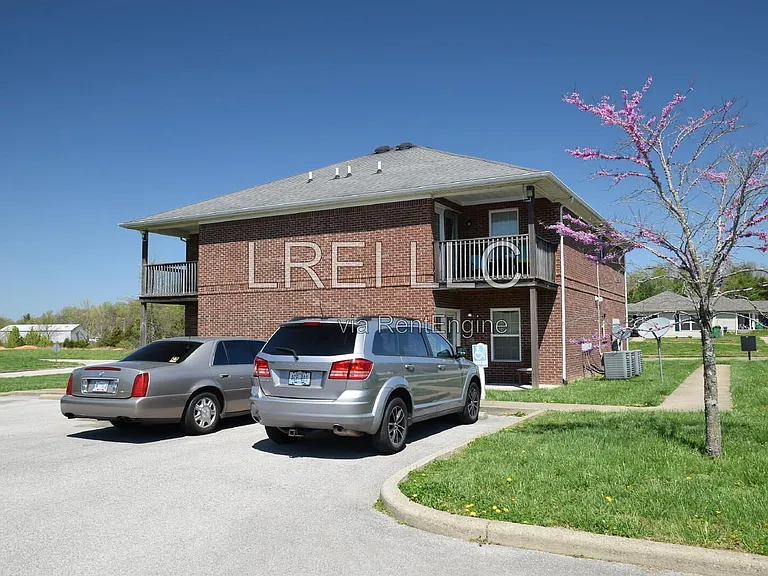 300 Keeneland Dr #2A — Photo 16