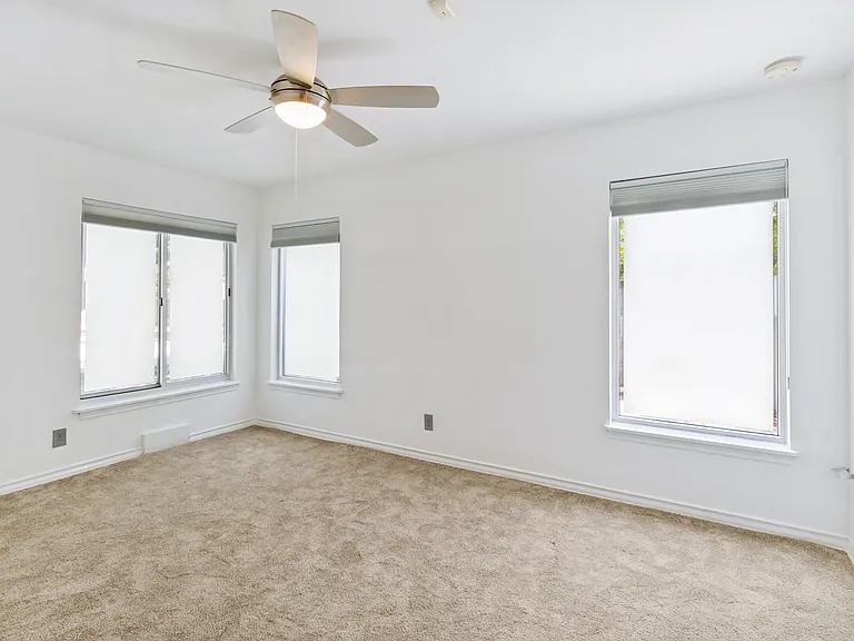 6406 Chesley Ln — Photo 15