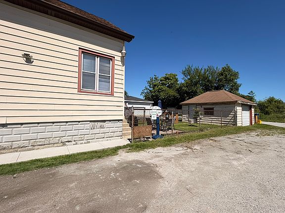 4th image of 3049 E 138th Pl