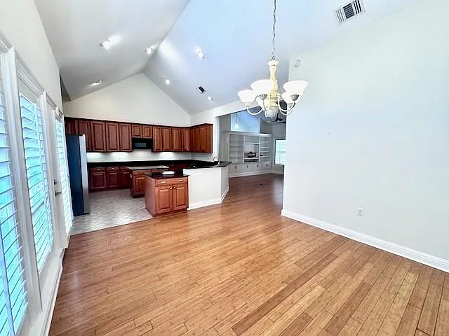 92 Palmetto — Photo 8