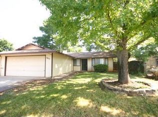 3677 Dune St, Redding, CA 96002