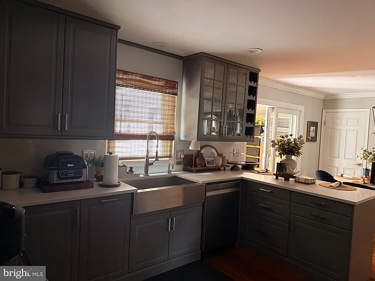 204 Whispering Wind Ct SE — Photo 6