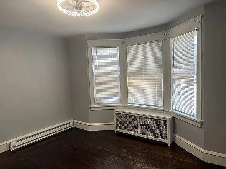 19 E Center St — Photo 13