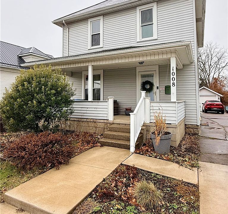 1st image of 1008 Union Ave NW