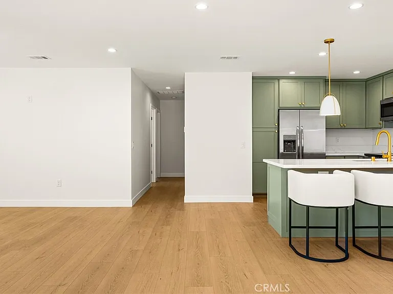 11920 Laurel Ave #A — Photo 10