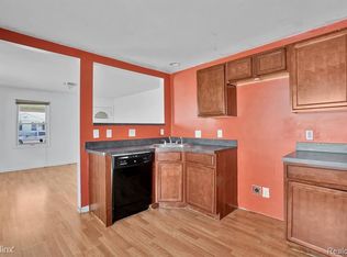 8627 Chapp Ave, Warren, MI 48089