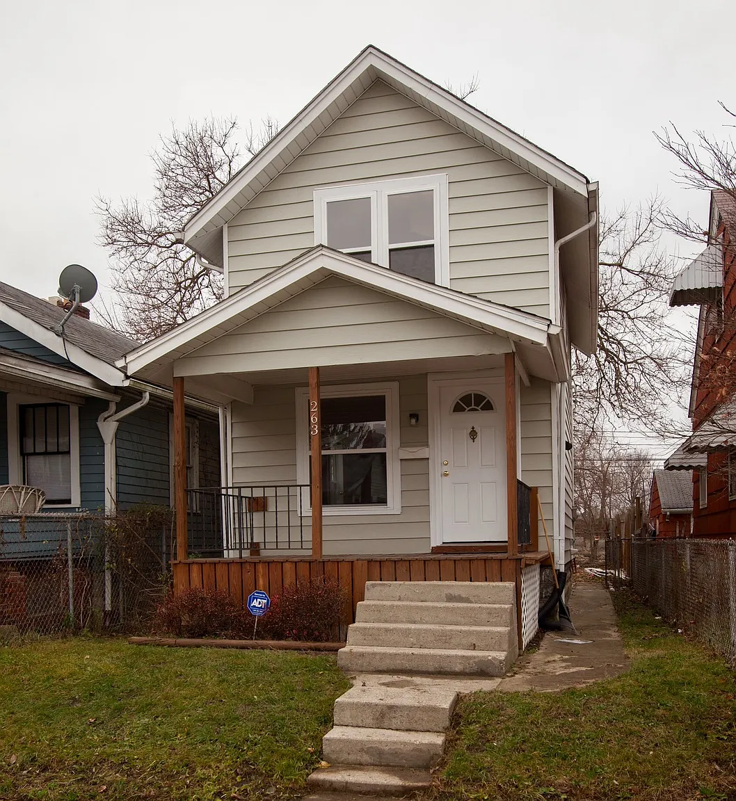 263 S Cypress Ave photo 1