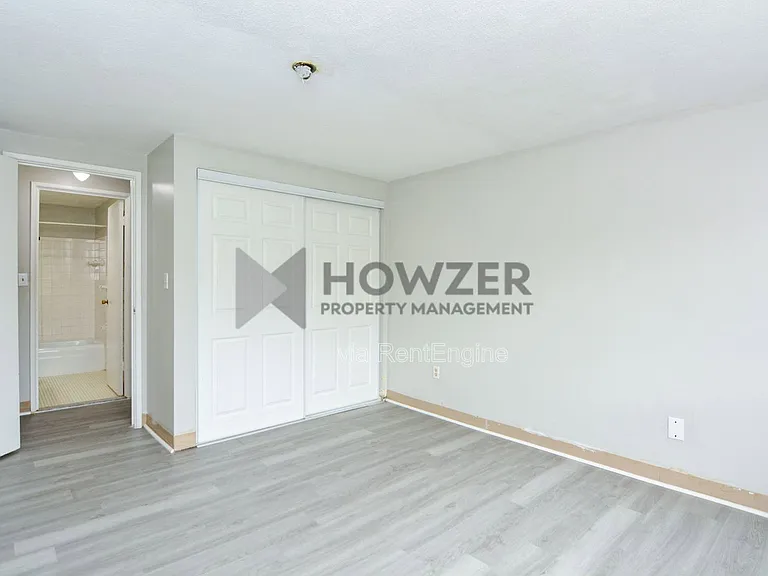215 Winter St #4J — Photo 11