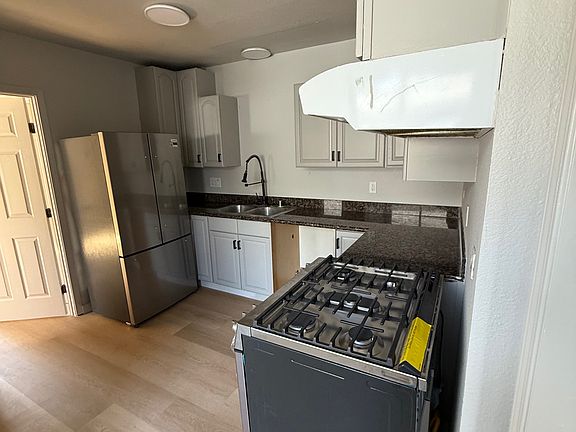 5th image of 2635 Alhambra Ave