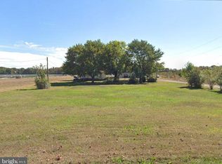 540 Pine Rd, Hammonton, NJ 08037