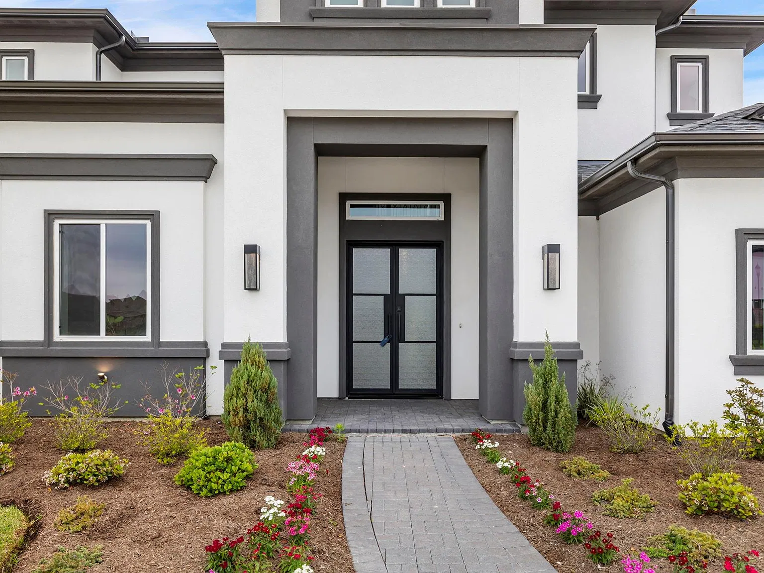 5 bed, 7.0 bath, 5412 sqft, $8,000 — Photo 4