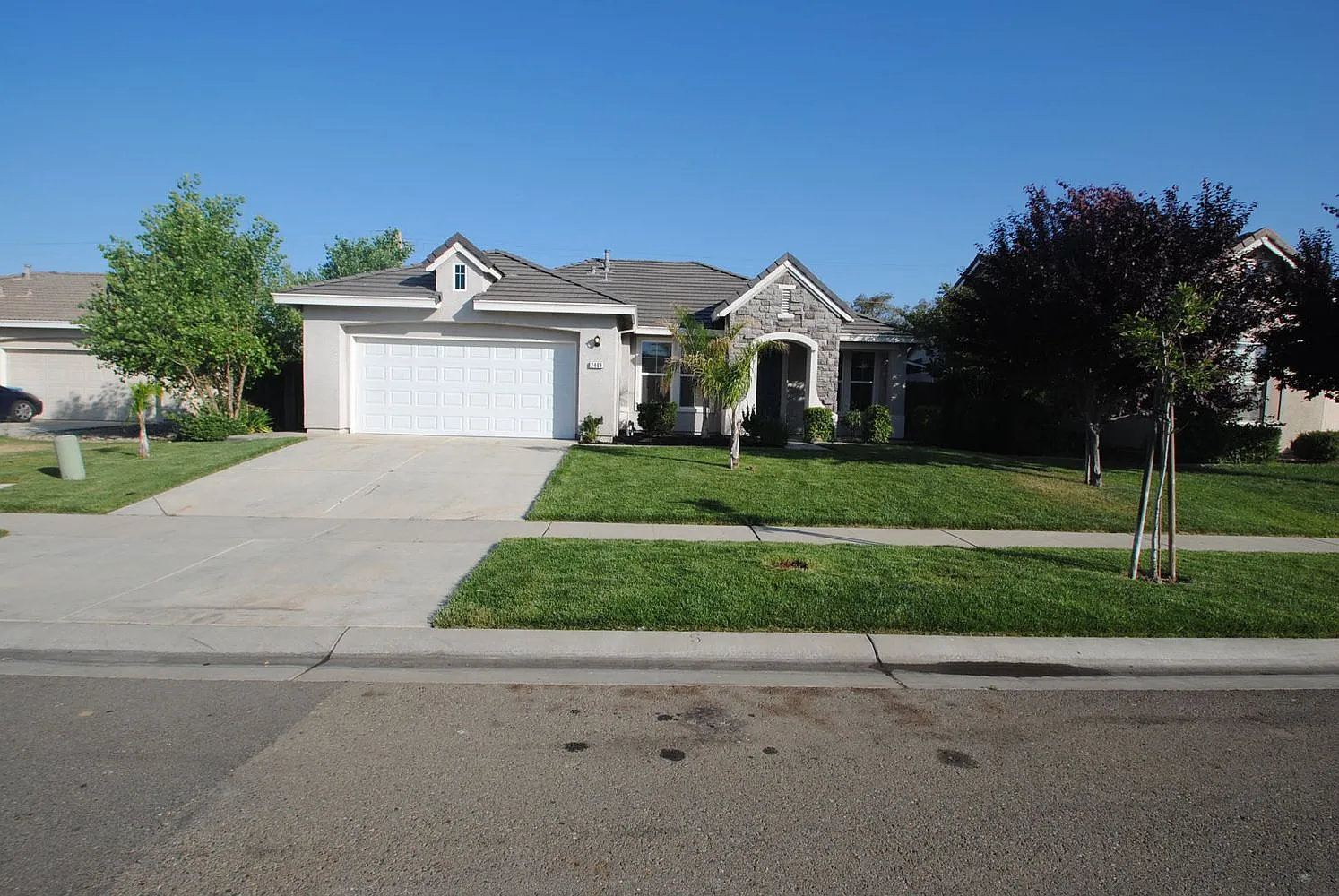 2464 Empire Ct photo 1